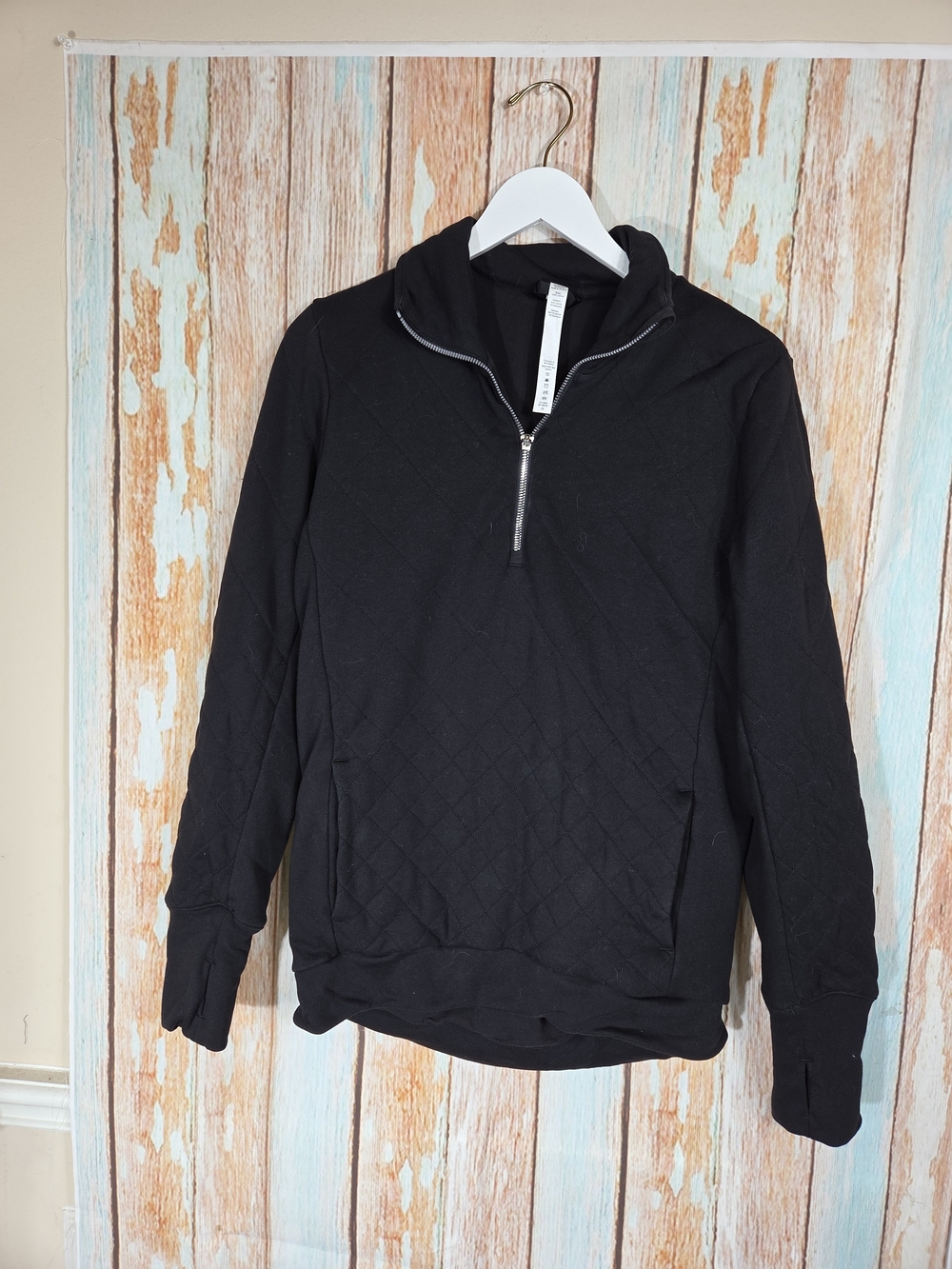 lululemon Black Quilted Half-Zip Pullover Jacket. Size 6. 100% Cotton